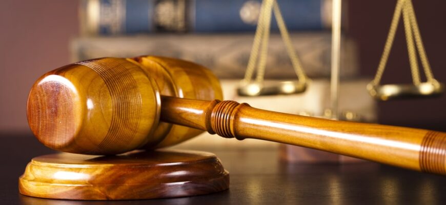 criminal defense lawyer
